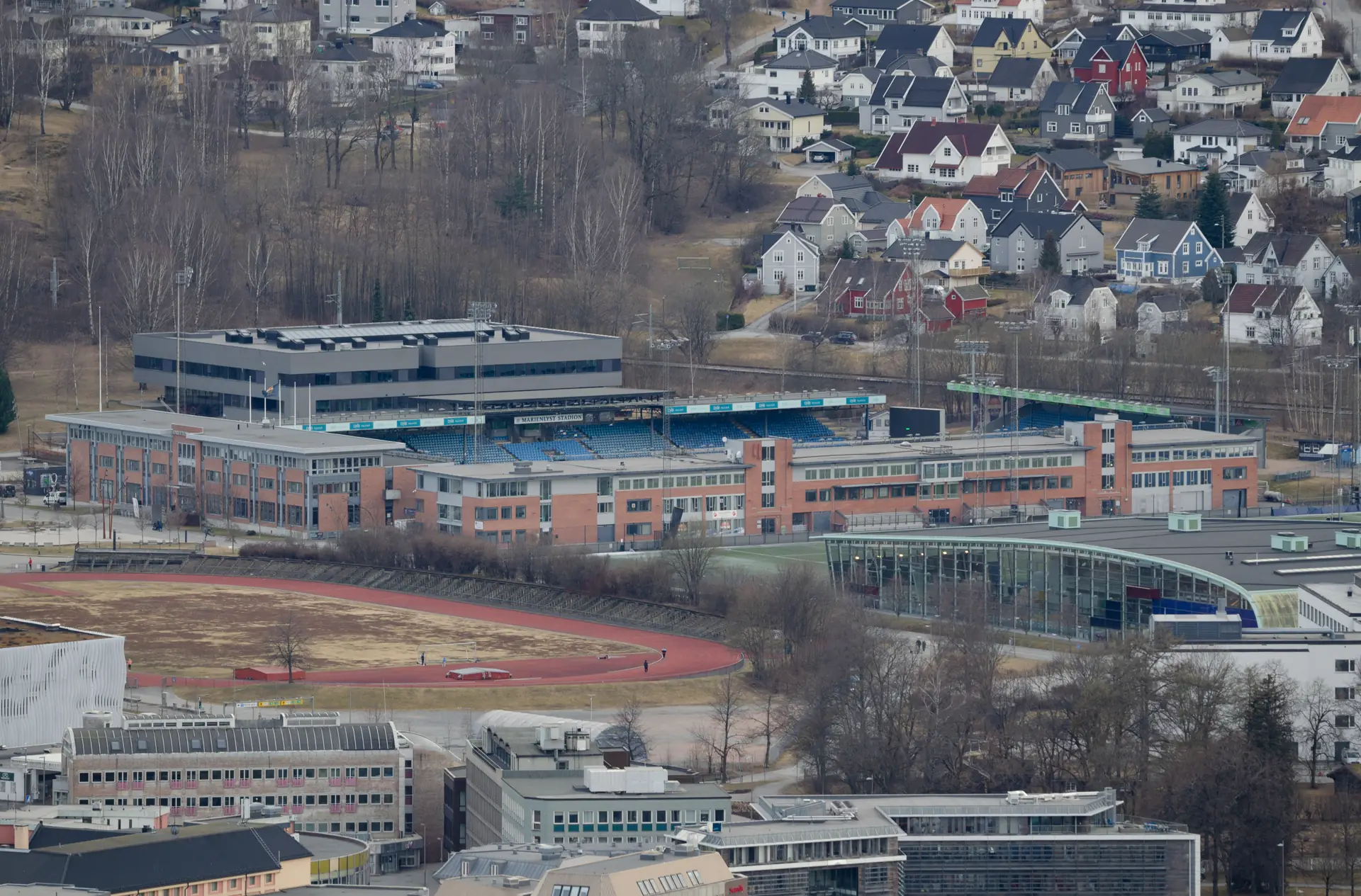 Stadion Marienlyst di Drammen, markas Strømsgodset, dilihat dari sisi utara