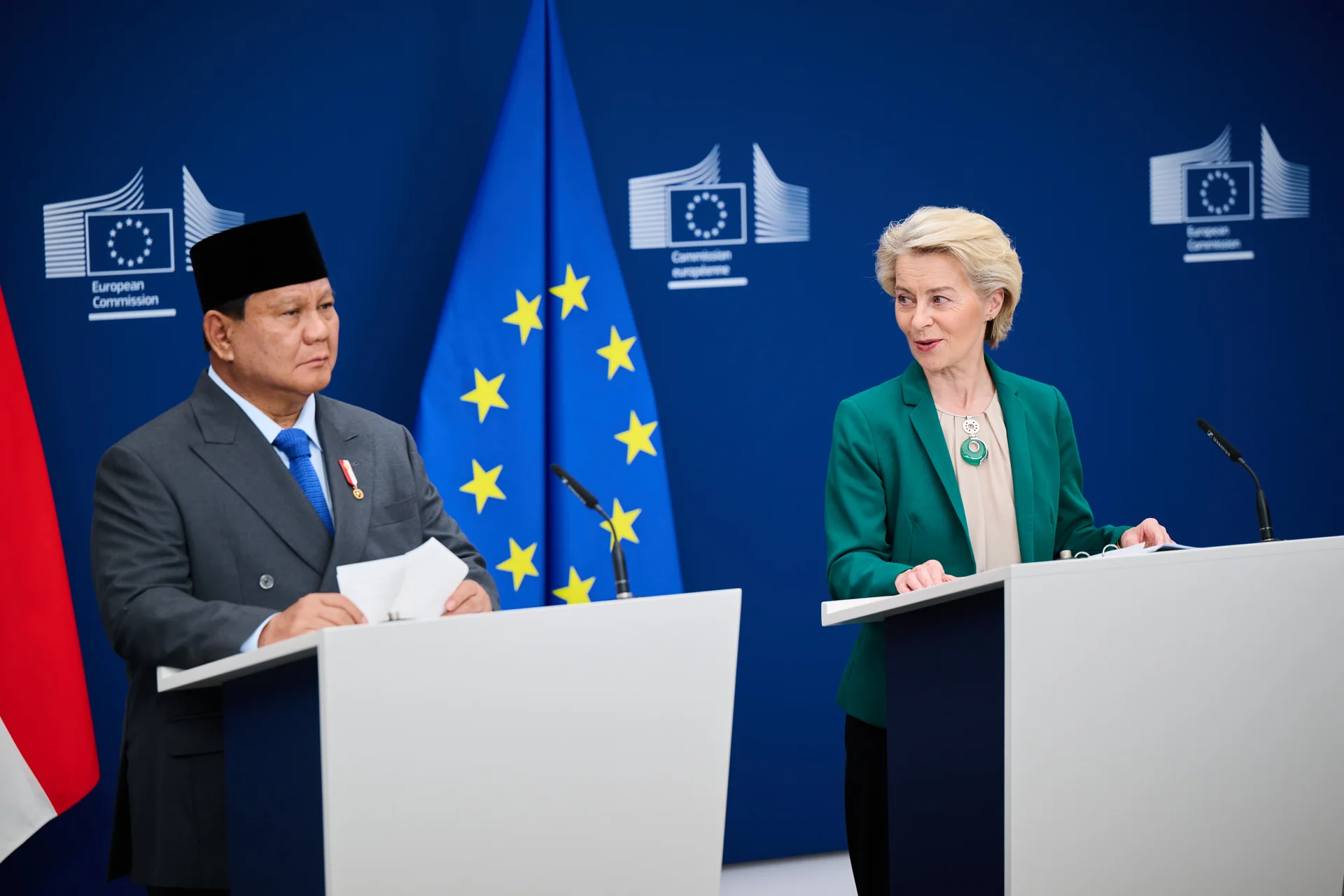 Presiden Prabowo Subianto dan Presiden Komisi Eropa Ursula von der Leyen dalam jumpa pers bersama di Brussel, 13 Juli 2025